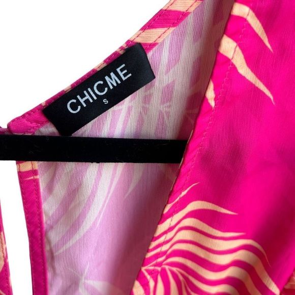 Women’s Pink Palm Leaf Print Deep V-Neck Flutter Sleeve Romper- Size Small - Picture 5 of 16